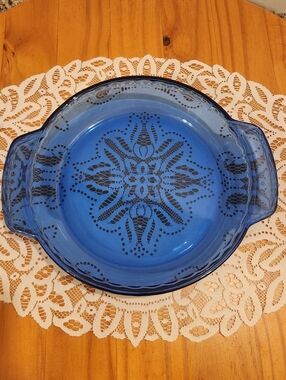 Anchor Hocking Cobalt Blue Deep Dish Glass Pie Plate With Handles 9" Diameter